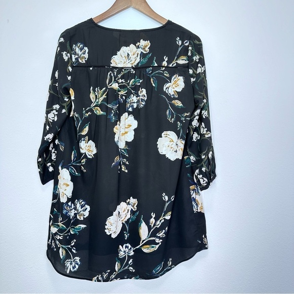 A Pea in The Pod Black Floral Popover Blouse Career Office Casual Size M NWT - Picture 8 of 8